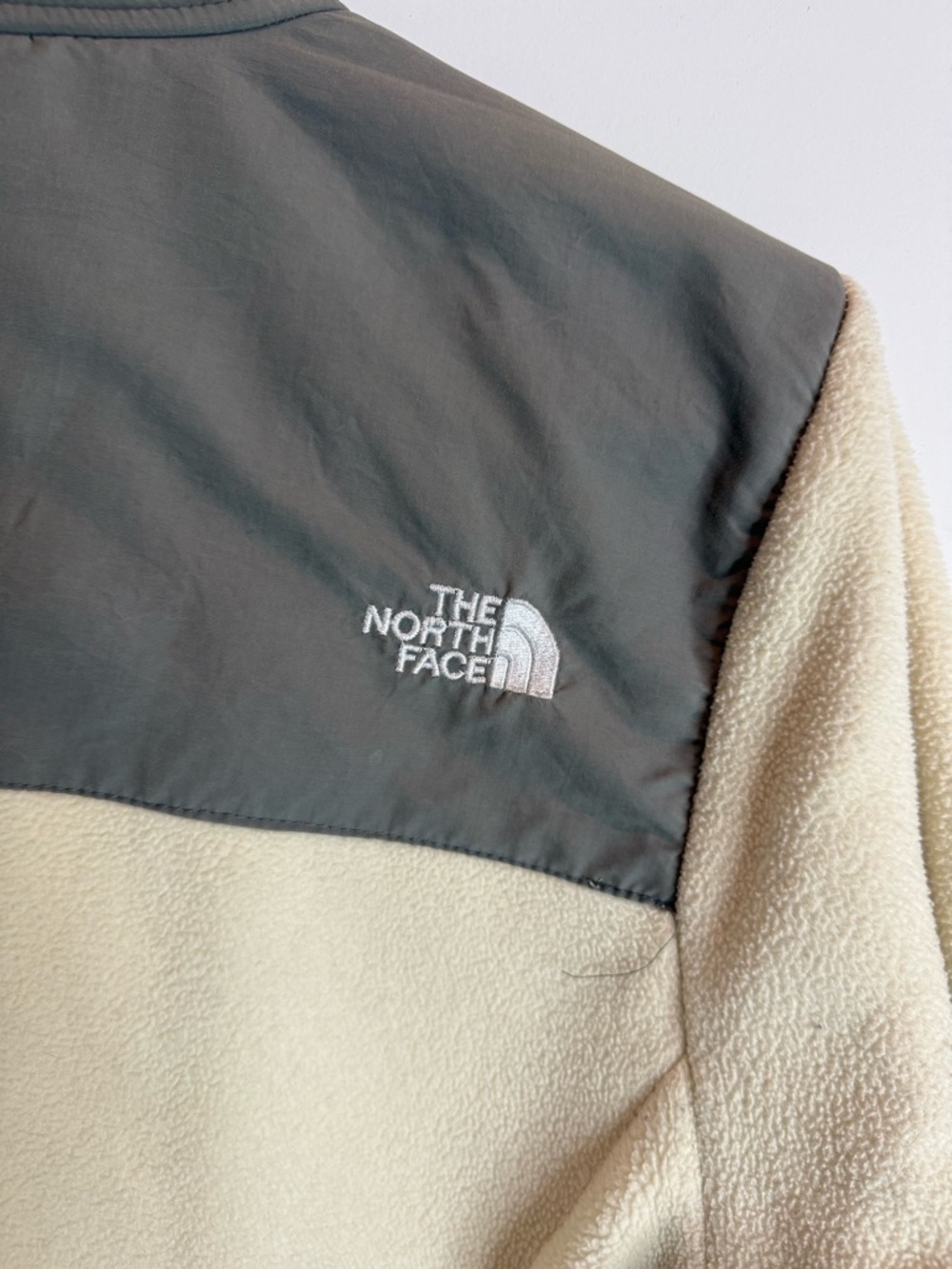 The North Face Cream & Gray Jacket - Picture 7 of 9